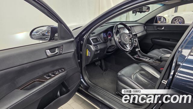 Kia K5 2016 — photo 10