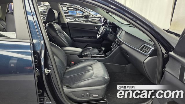 Kia K5 2016 — photo 11