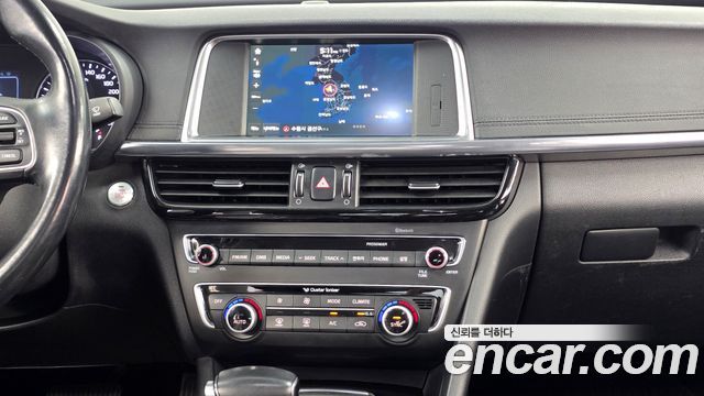 Kia K5 2016 — photo 14