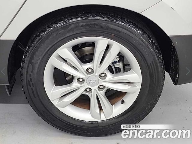 Hyundai Tucson 2012 — photo 19