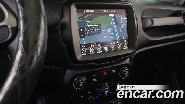 Jeep Renegade 2022 — photo 19