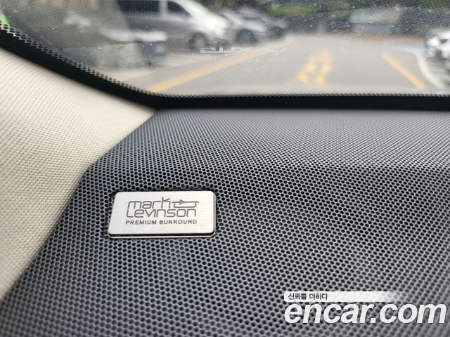 Lexus NX 2017 — photo 16