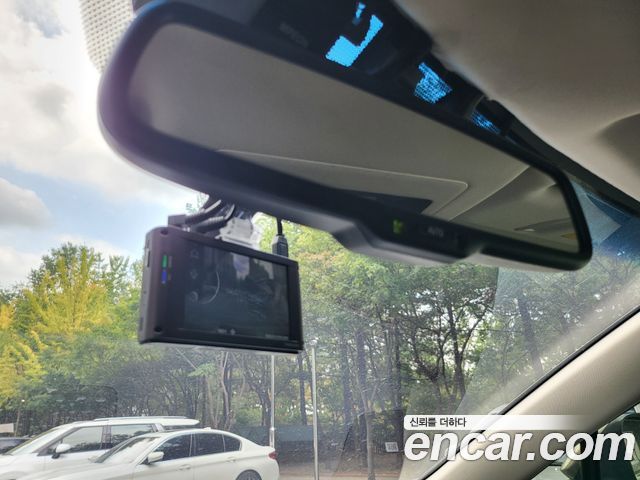 Lexus NX 2017 — photo 18