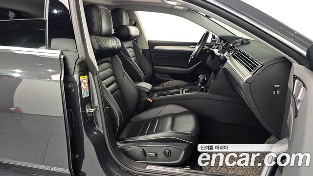 Volkswagen Arteon 2019 — photo 17