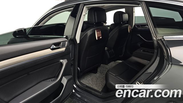 Volkswagen Arteon 2019 — photo 16