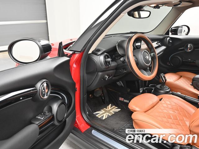 Mini Cooper 2024 — photo 10