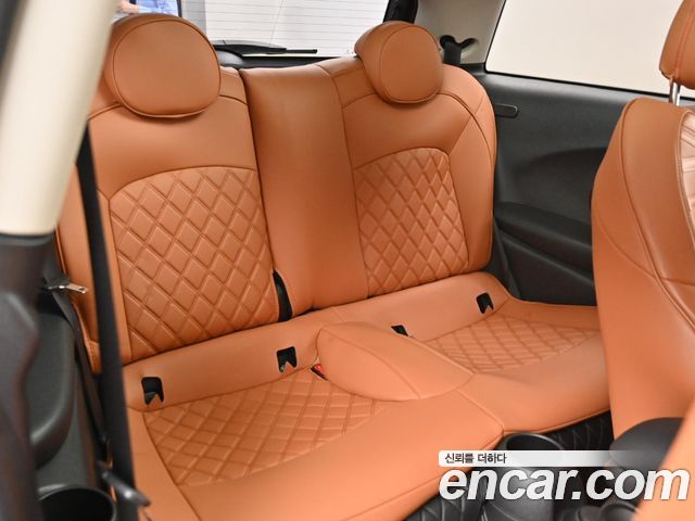Mini Cooper 2024 — photo 11