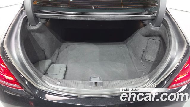 Mercedes-Benz S-Class 2018 — photo 18
