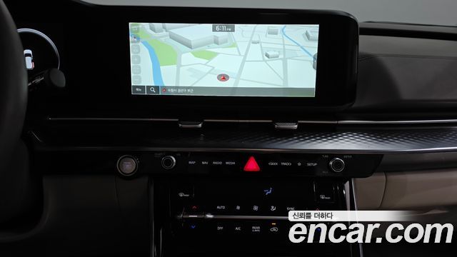 Kia Canival 2023 — photo 19
