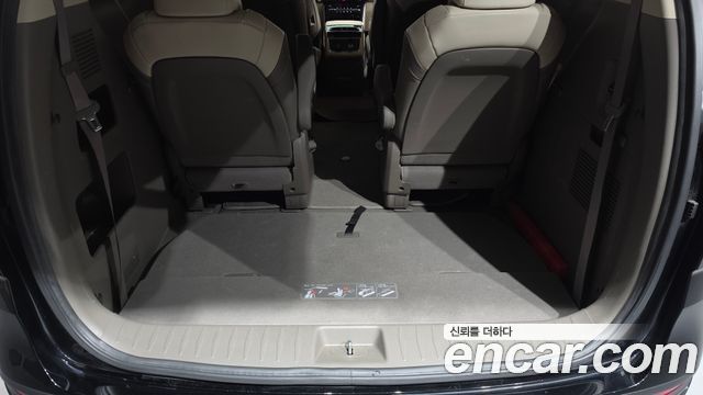 Kia Canival 2023 — photo 24