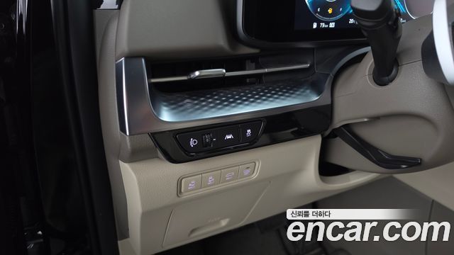 Kia Canival 2023 — photo 28