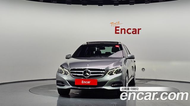 Mercedes-Benz E-Class 2014 — photo 3