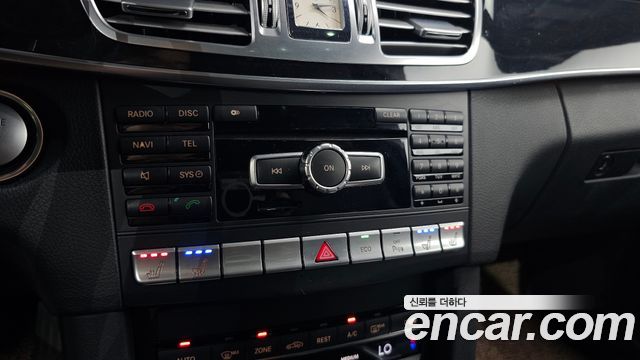 Mercedes-Benz E-Class 2014 — photo 16