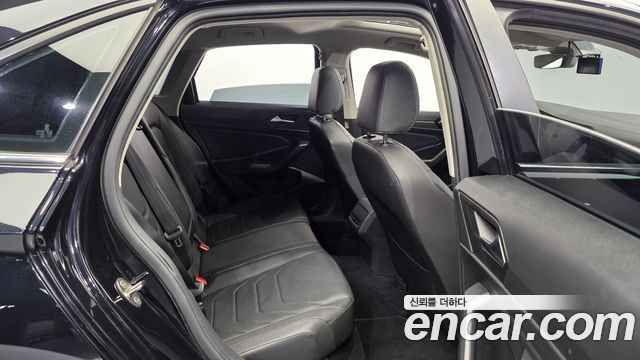 Volkswagen Jetta 2021 — photo 12