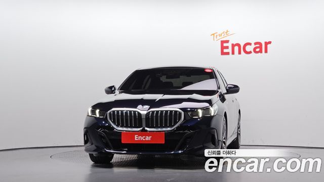 BMW 5-Series 2025 — photo 3