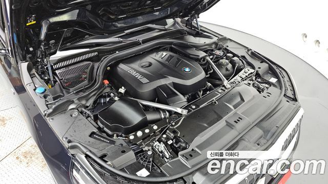 BMW 5-Series 2025 — photo 6