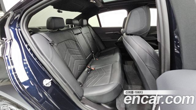 BMW 5-Series 2025 — photo 17