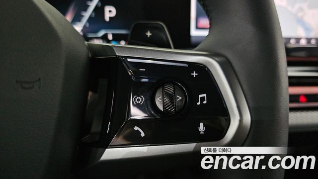 BMW 5-Series 2025 — photo 23