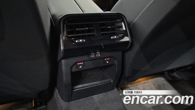 BMW 5-Series 2025 — photo 34