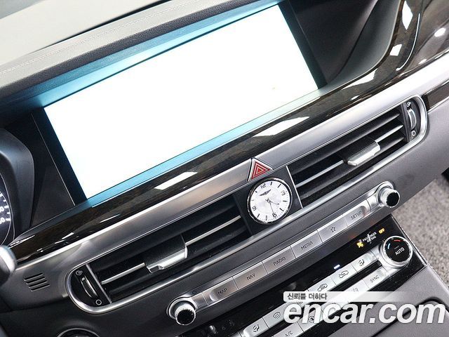 Genesis G90 2021 — photo 13