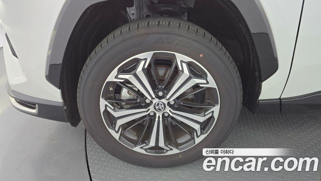 Toyota RAV4 2025 — photo 5