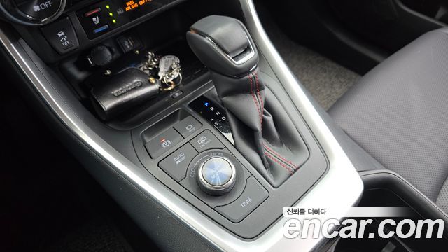 Toyota RAV4 2025 — photo 12