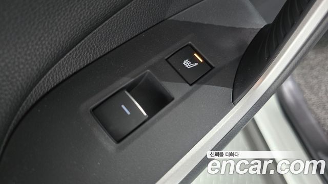 Toyota RAV4 2025 — photo 28