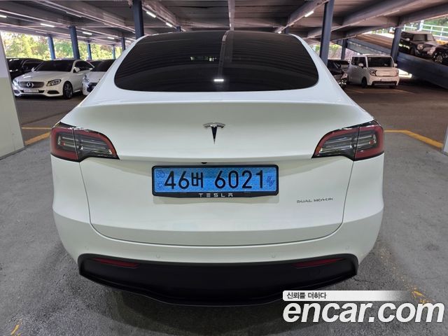 Tesla Model Y 2022 — photo 7