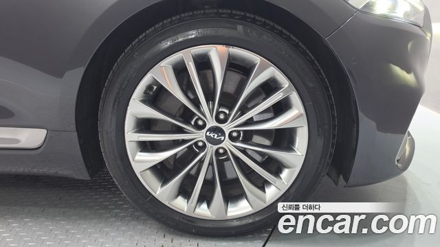 Kia K9 2022 — photo 7