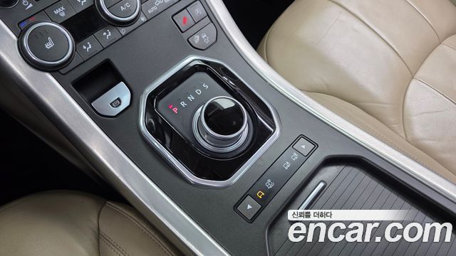 Land Rover Range Rover Evoque 2016 — photo 9