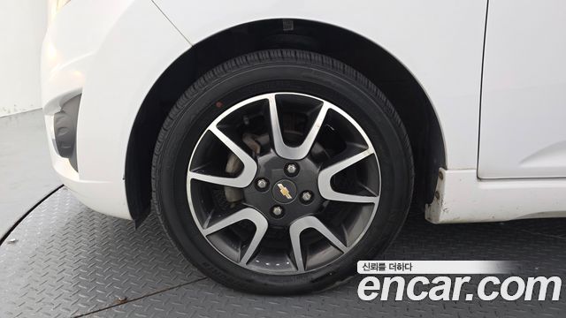 Chevrolet Korea Spark 2012 — photo 5