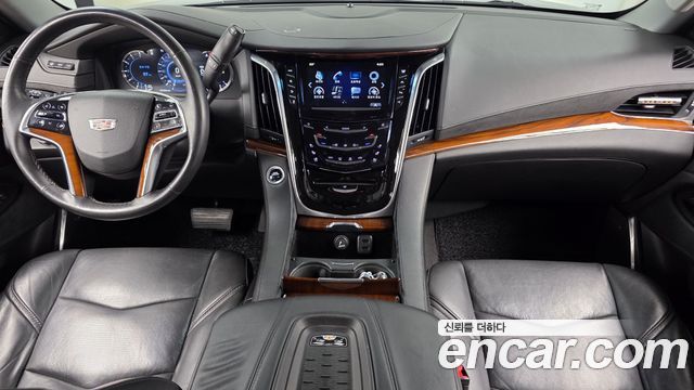 Cadillac Escalade 2017 — photo 7