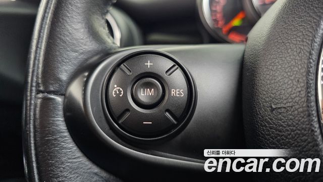 Mini Cooper 2015 — photo 16