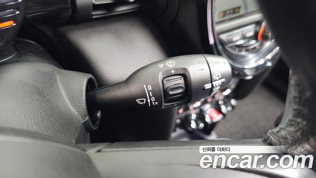 Mini Cooper 2015 — photo 17