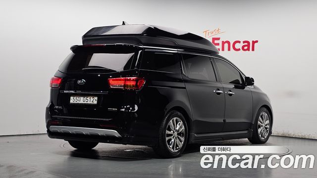 Kia Canival 2016 — photo 2