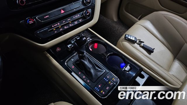 Kia Canival 2016 — photo 9
