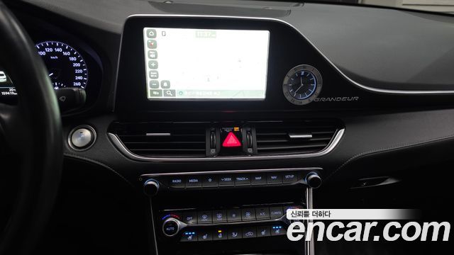 Hyundai Grandeur 2017 — photo 19
