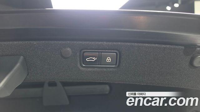 Hyundai Grandeur 2017 — photo 35