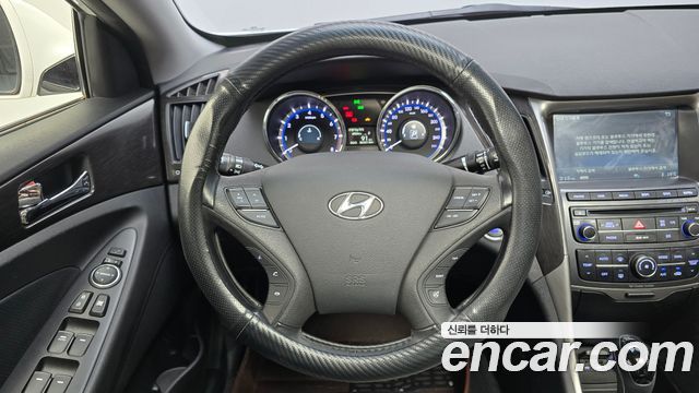 Hyundai Sonata 2013 — photo 19
