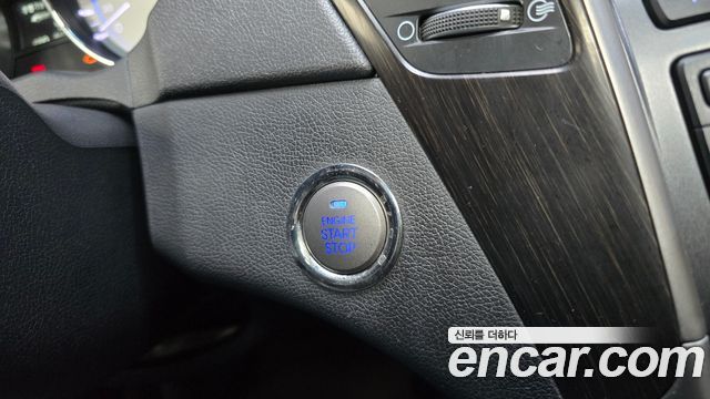 Hyundai Sonata 2013 — photo 24