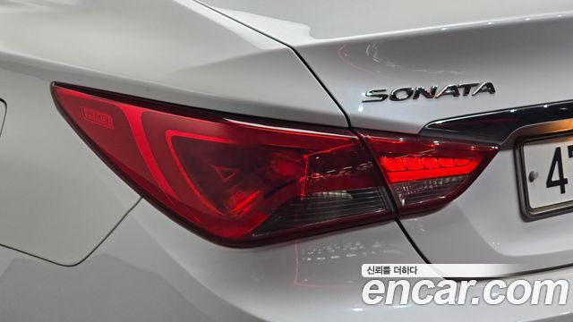 Hyundai Sonata 2013 — photo 9