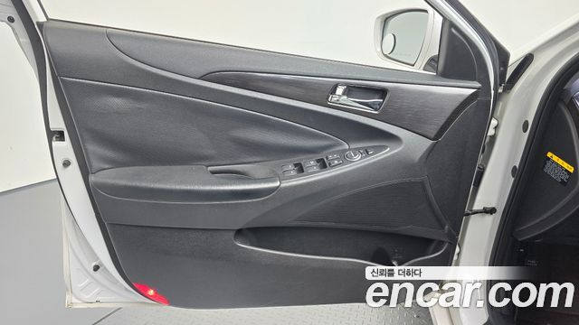 Hyundai Sonata 2013 — photo 14
