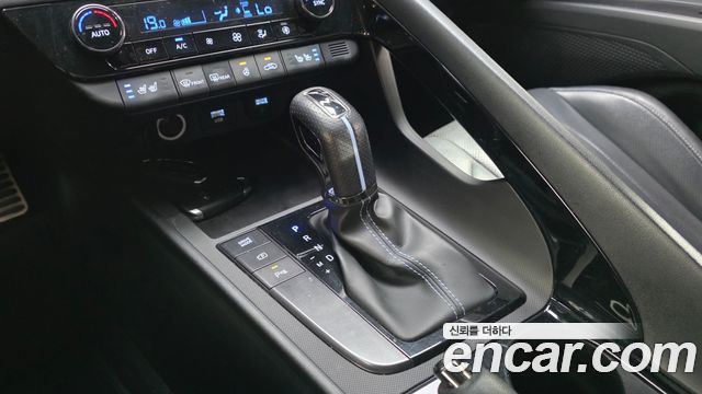 Hyundai AVANTE 2022 — photo 12
