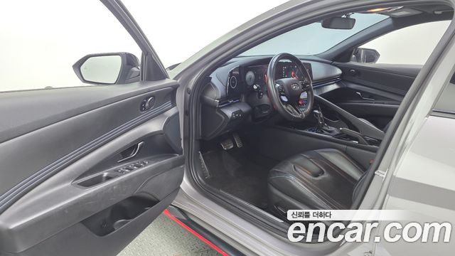 Hyundai AVANTE 2022 — photo 13