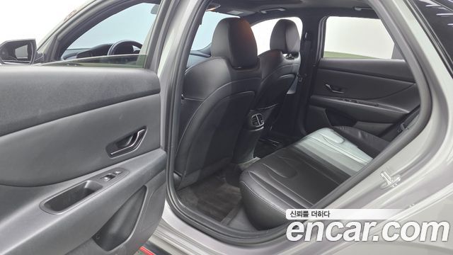 Hyundai AVANTE 2022 — photo 17