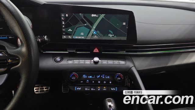 Hyundai AVANTE 2022 — photo 19