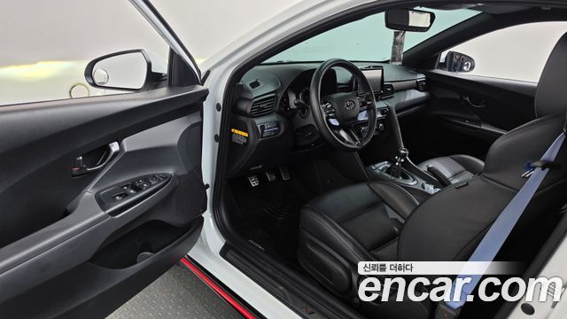 Hyundai Veloster 2020 — photo 13