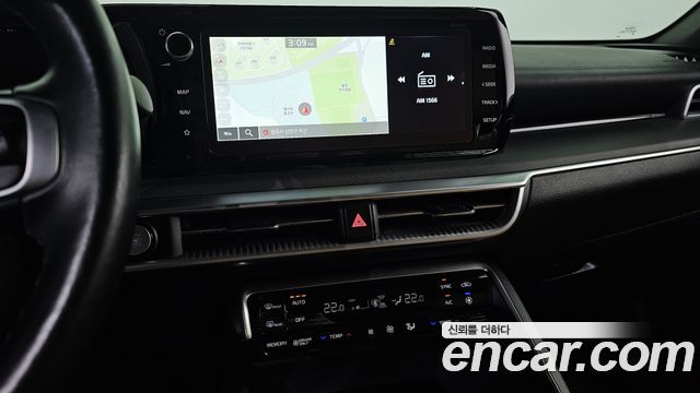Kia K5 2023 — photo 15