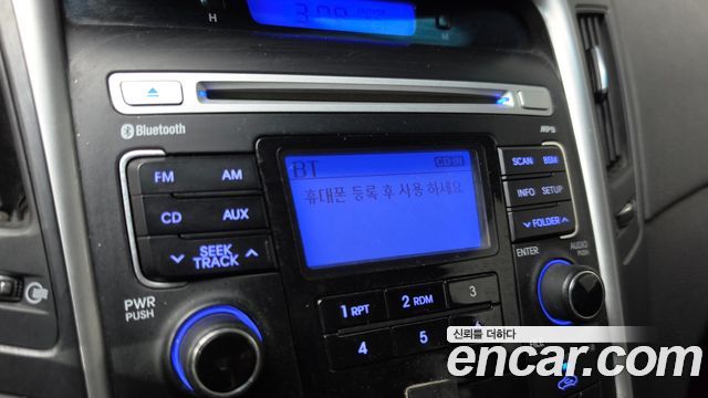 Hyundai Sonata 2011 — photo 15