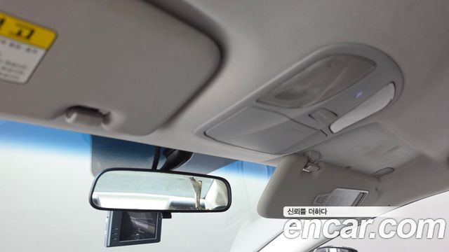 Hyundai Sonata 2011 — photo 17